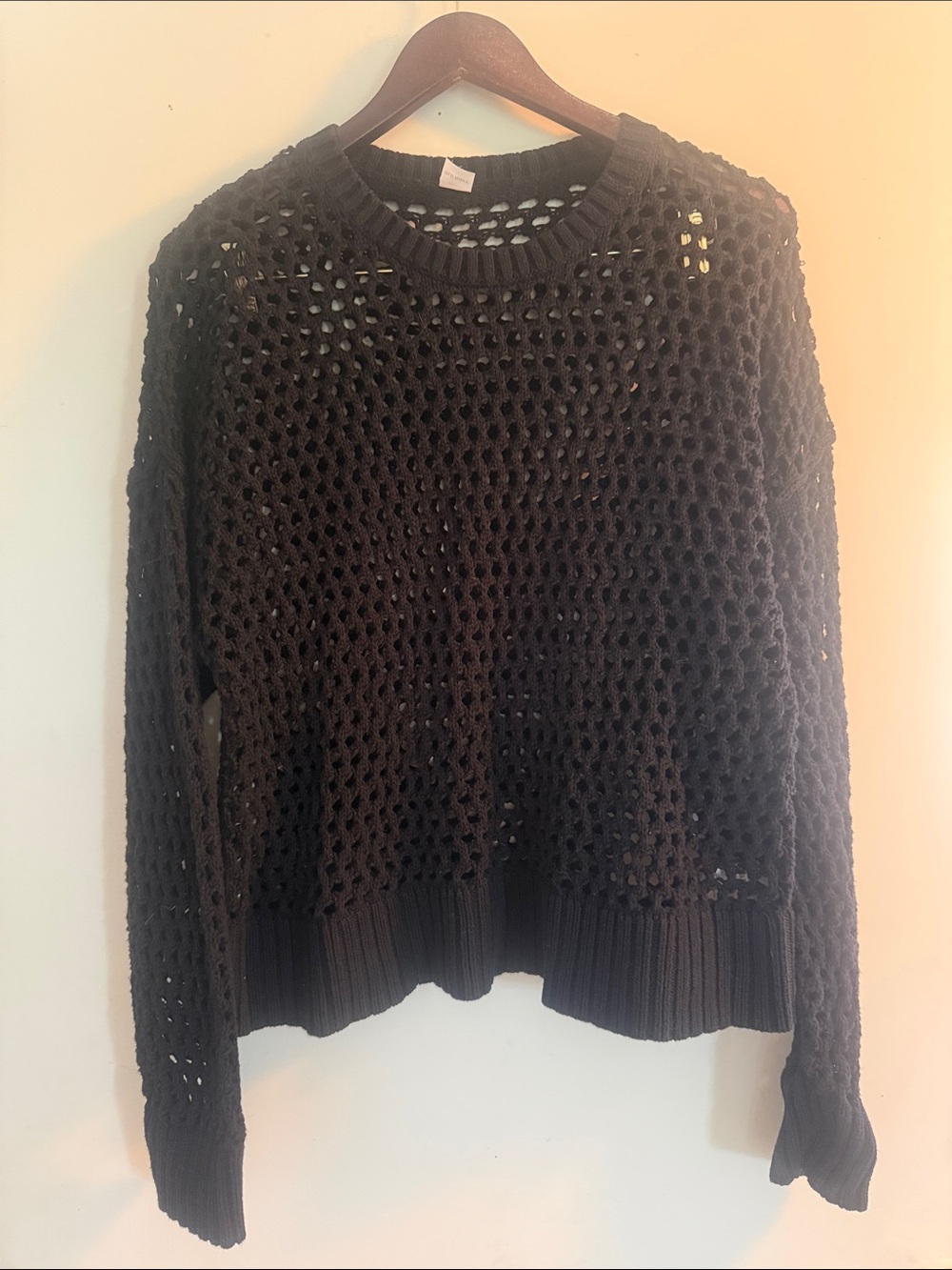 Old Navy Women’s Black Open-Weave Crochet Crewneck Sweater Top Sz L EUC
